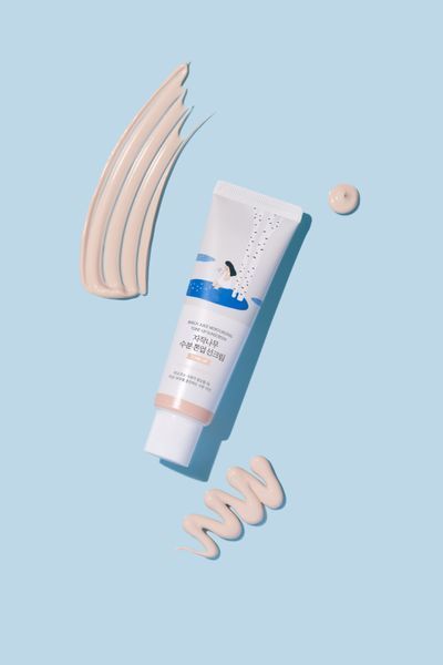 ROUND LAB Birch Juice Moisturizing Tone Up Sunscreen 50 ml Тонувальний сонцезахисний крем з березовим соком 141 фото ROUND LAB Birch Juice Moisturizing Tone Up Sunscreen 50 ml Тонувальний сонцезахисний крем з березовим соком 141 фото
